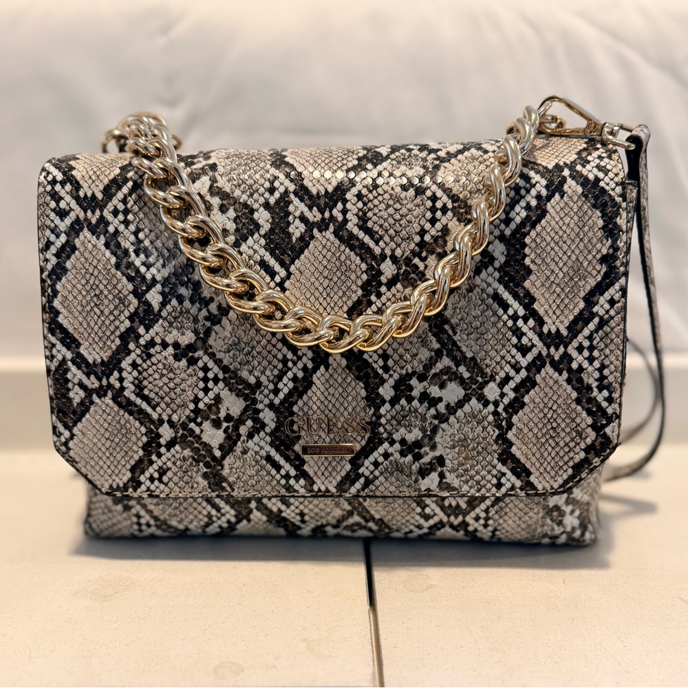 🔴SOLD on cross-posted site. - Chic Snake Print Chain Bag/Purse